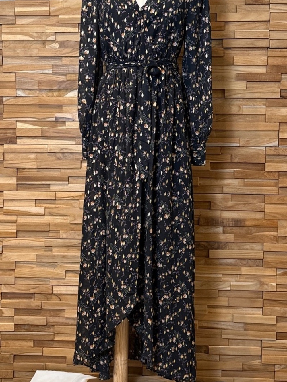 Inmod Los Angles Floral Maxi Dress with Tie Waist